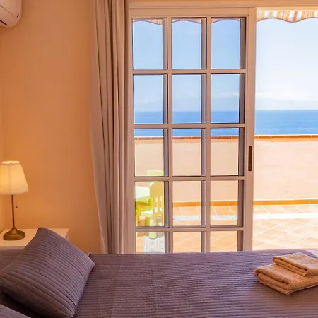 Appartamento Penthouse With Jacuzzi By Dream Homes Tenerife Puerto de Santiago (Tenerife)